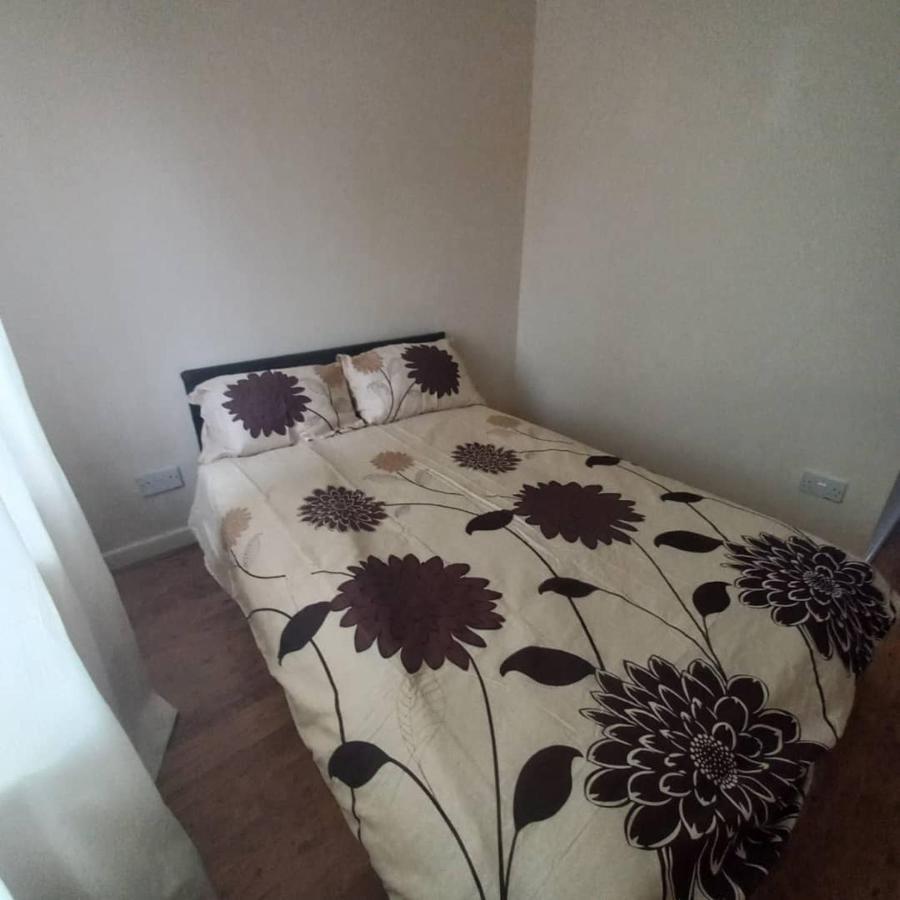 Hamilton 3 Bedrooms 10 Minutes From City Centre レスター エクステリア 写真